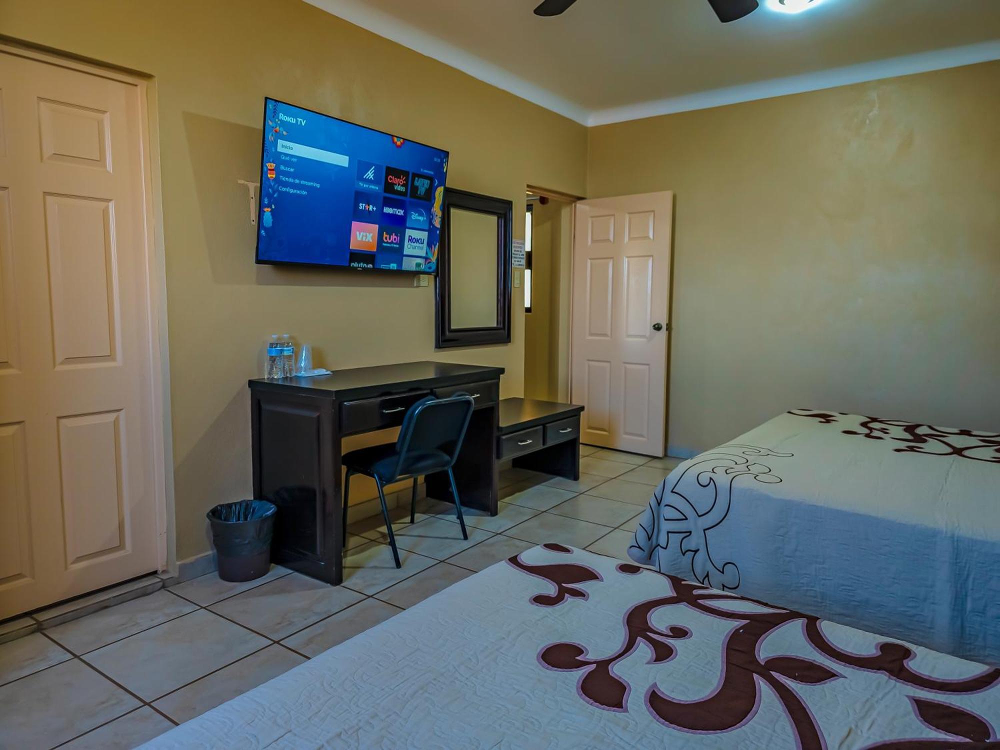 Hotel Oasis Ciudad Constitucion ภายนอก รูปภาพ